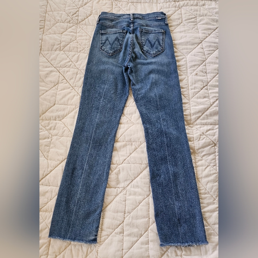 MOTHER Med Rise Dazzler Ankle Fray Jeans (Wash: We The Animals) - Picture 3 of 9